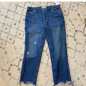 New with tags
Free People high rise frayed hem‎ wide leg jeans size 28